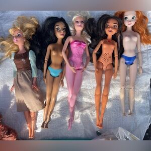 Barbies set of 5